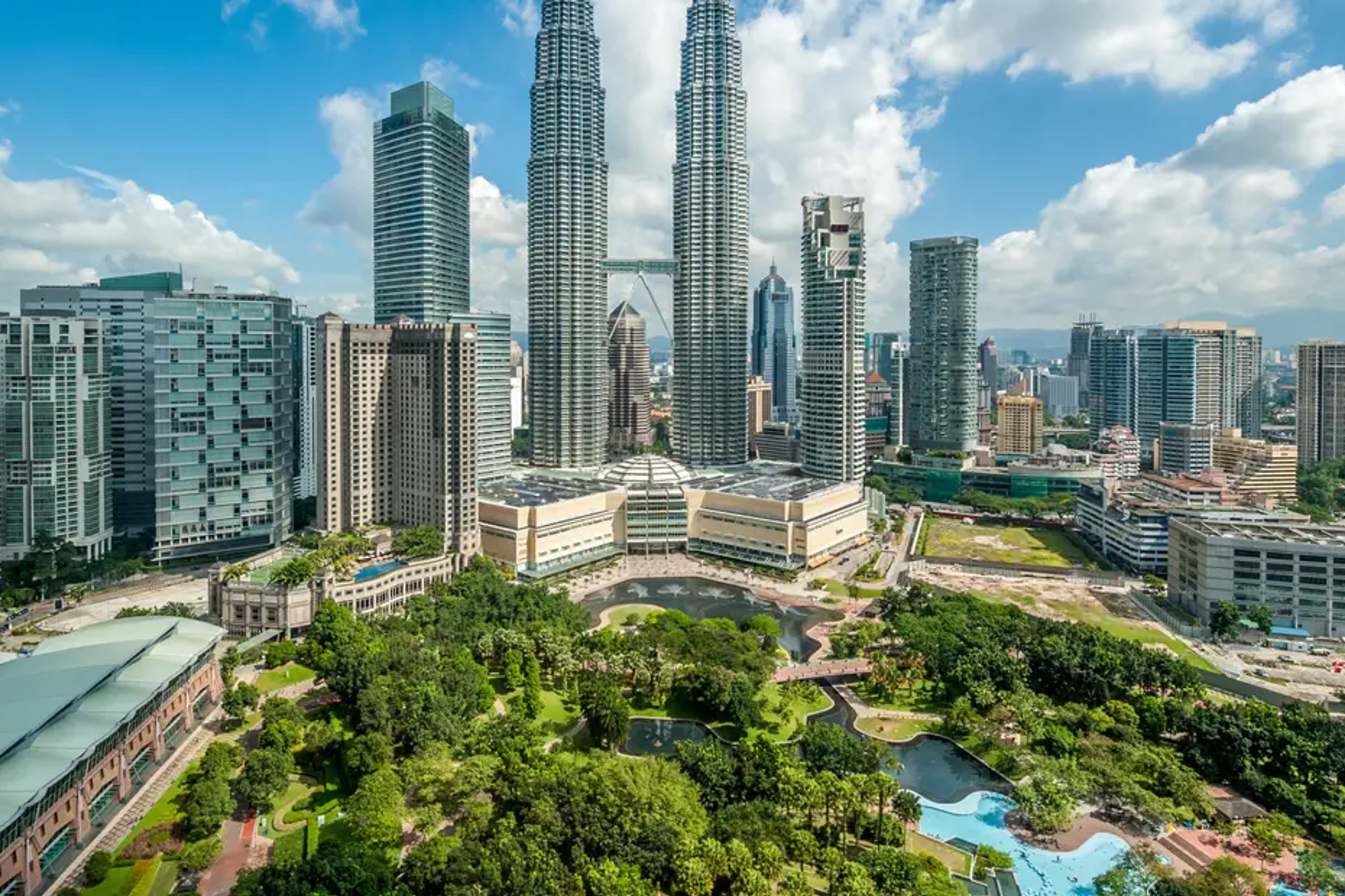 Petronas Twin Towers and Batu Caves Full Day Tour